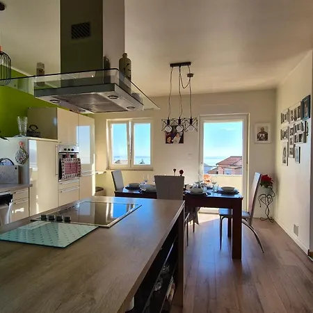 La Famiglia Apartment *