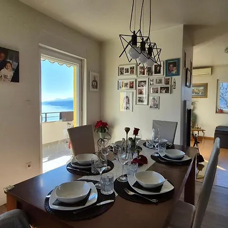 La Famiglia Apartment