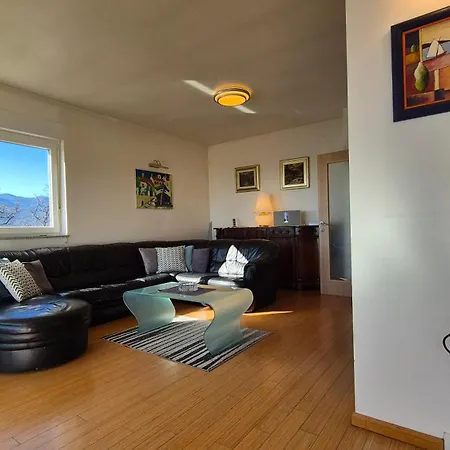 La Famiglia Apartment